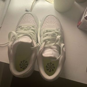 mint green nike dunks